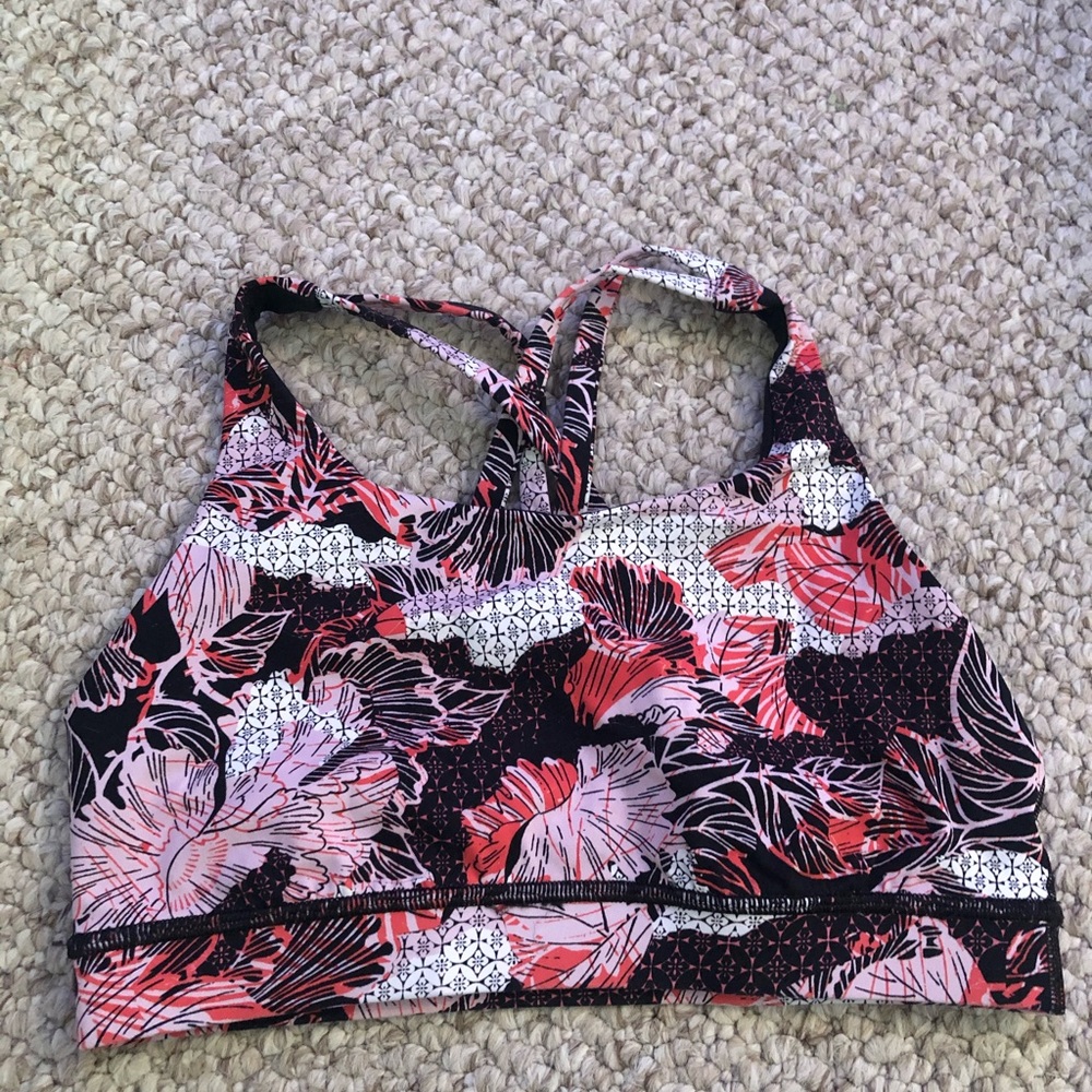 Lululemon sports bra